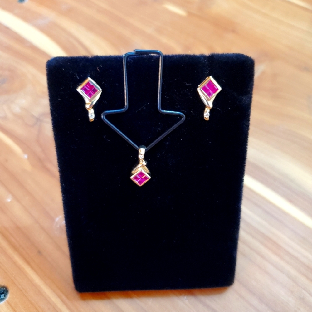 14k and ruby jewelry set